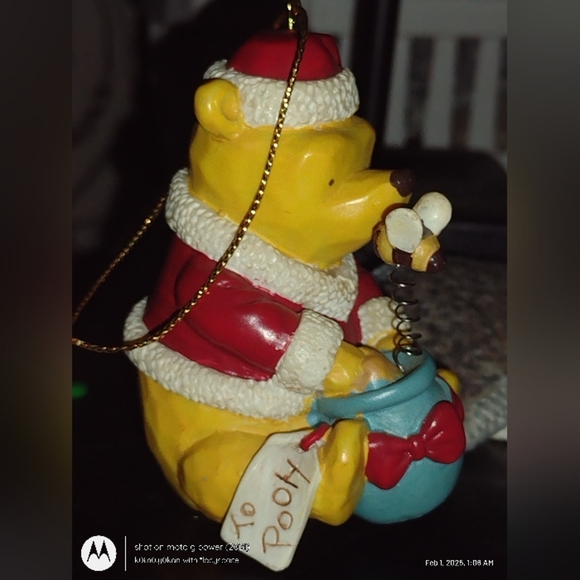 VTG Disney Classic Pooh “Winnie The Pooh & Honey Pot” Christmas Ornament - Picture 4 of 8